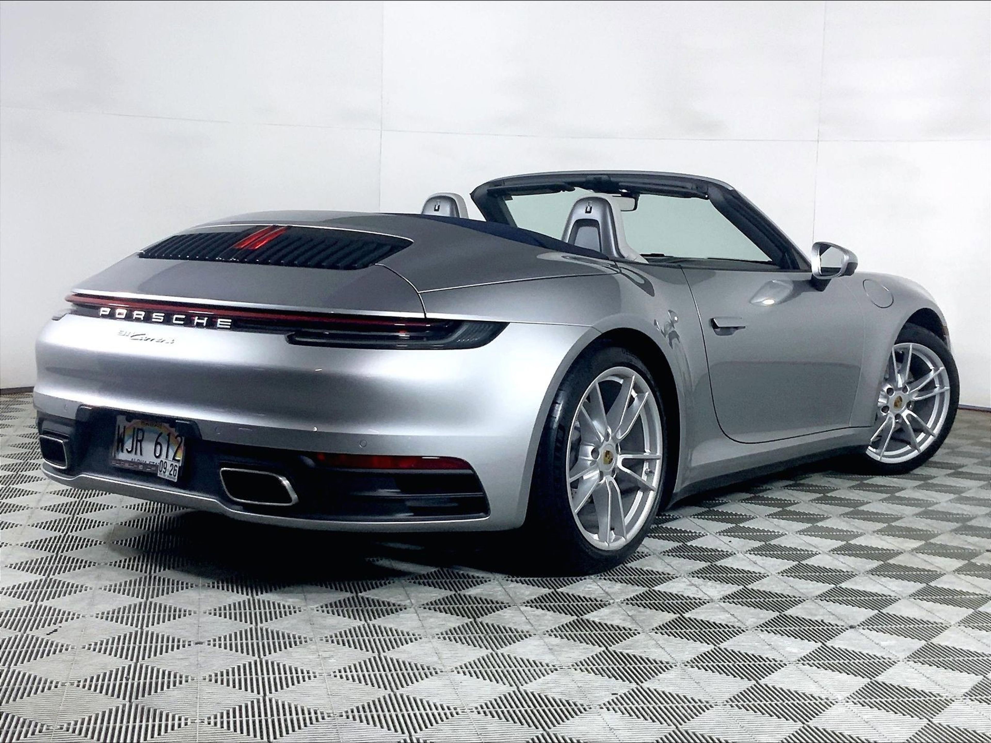 Certified 2022 Porsche 911 Carrera RWD image 9