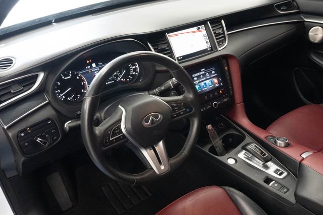 Used 2023 INFINITI QX50 Sport FWD image 3