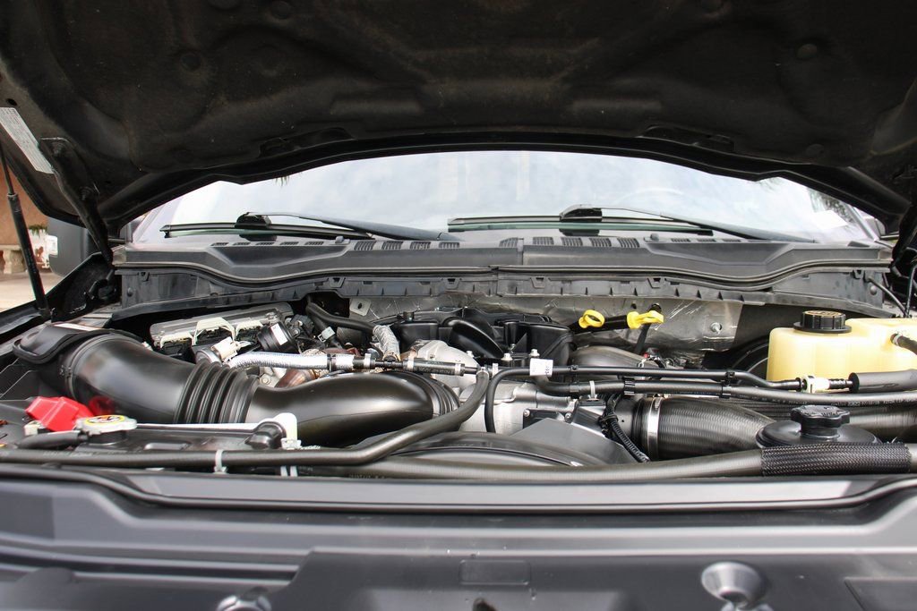 Used 2019 Ford F250 Lariat w/ Lariat Ultimate Package image 13