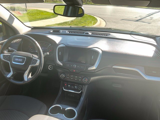Used 2020 GMC Terrain SLE FWD image 21