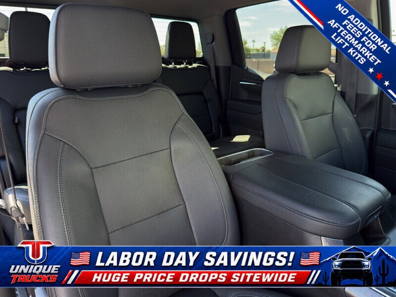 Used 2023 Chevrolet Silverado 1500 LTZ w/ LTZ Convenience Package II AWD/4WD image 32