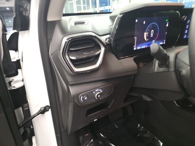 New 2025 Chevrolet TrailBlazer LT w/ Convenience Package image 12