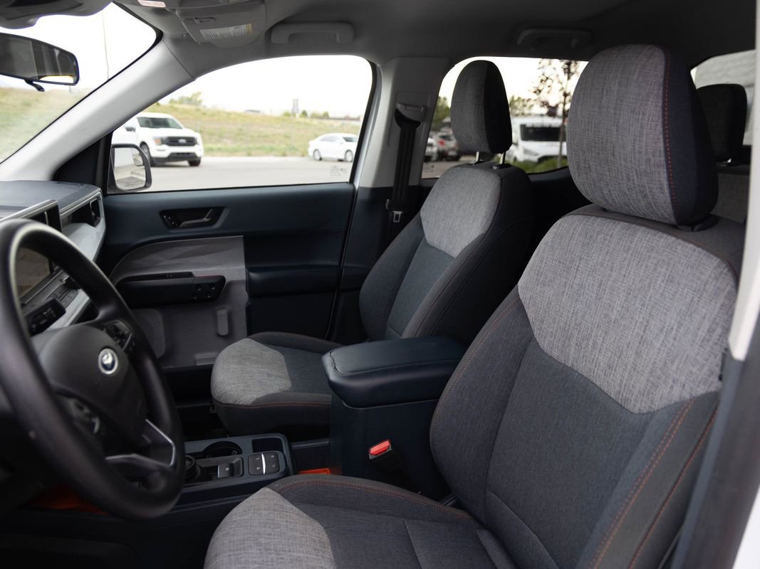 Used 2022 Ford Maverick XLT image 11