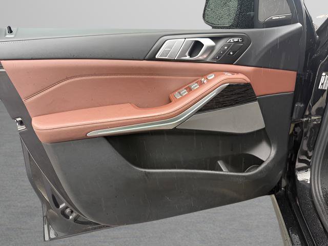 Used 2019 BMW X7 xDrive40i w/ M Sport Package image 11