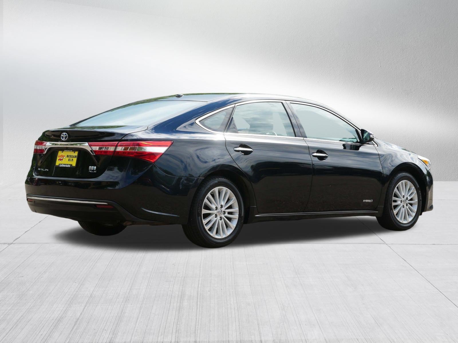 Used 2014 Toyota Avalon XLE Premium FWD image 7
