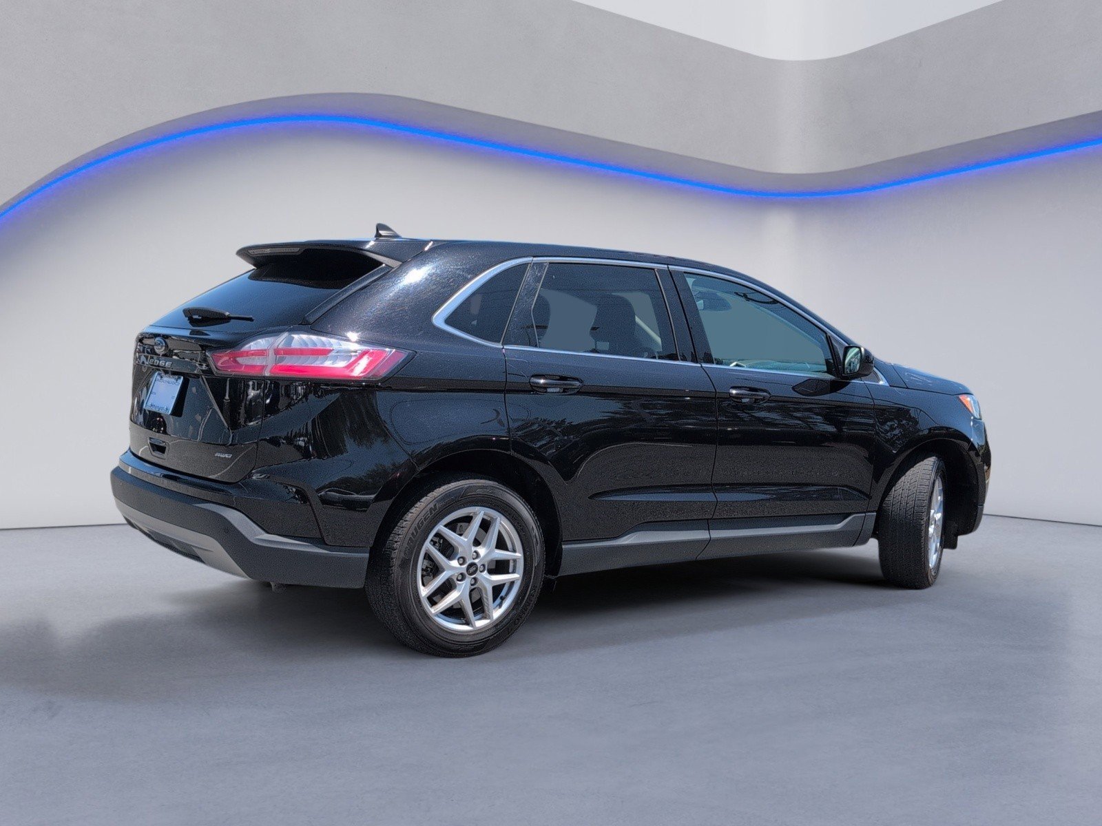 Used 2024 Ford Edge SEL AWD/4WD image 4