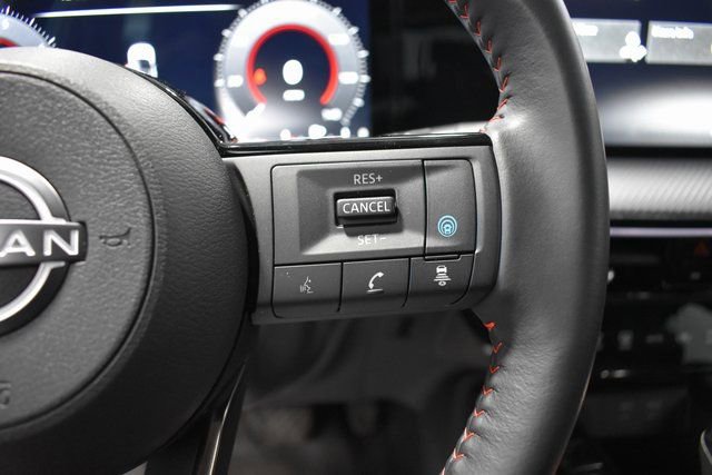 Certified 2025 Nissan Kicks SR image 25