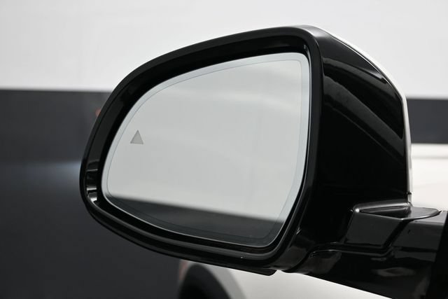 Used 2022 BMW X5 xDrive40i AWD/4WD image 4