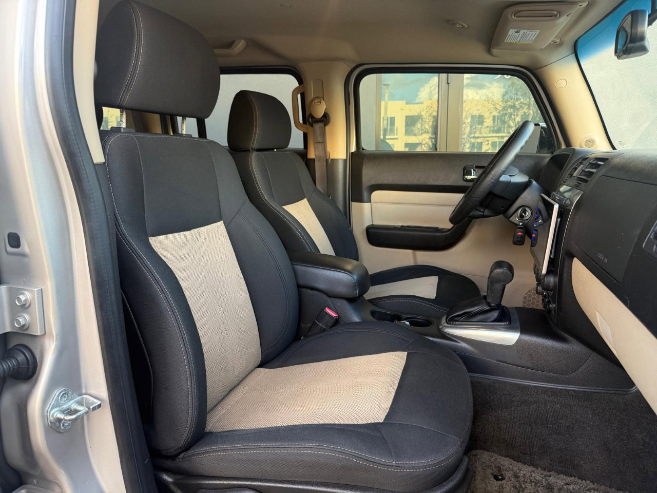 Used 2006 HUMMER H3 w/ Chrome Appearance Package image 18