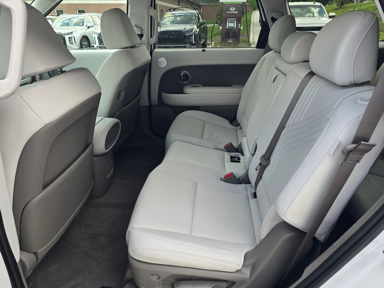 New 2026 Hyundai Palisade FWD Hybrid image 11