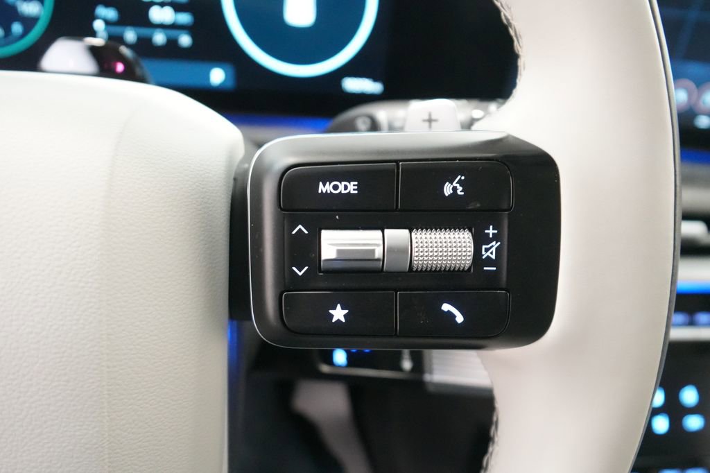 Used 2025 Hyundai Santa Fe Calligraphy image 48