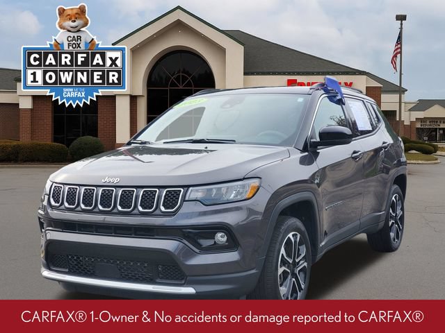 Used 2023 Jeep Compass Limited AWD/4WD image 2