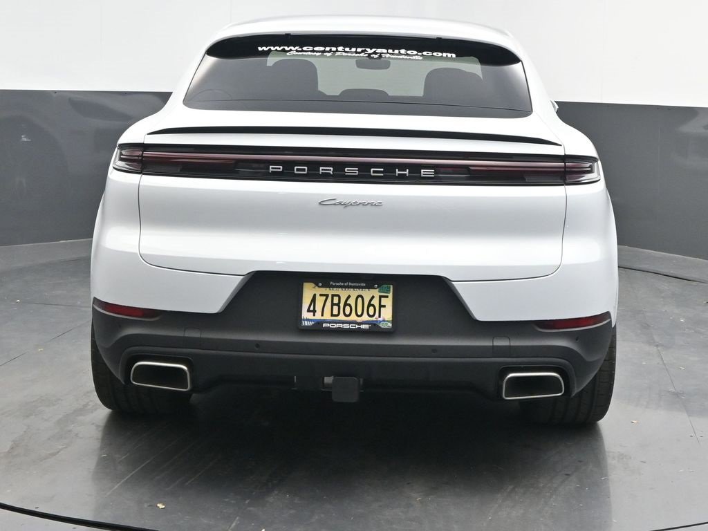 New 2025 Porsche Cayenne Coupe image 8