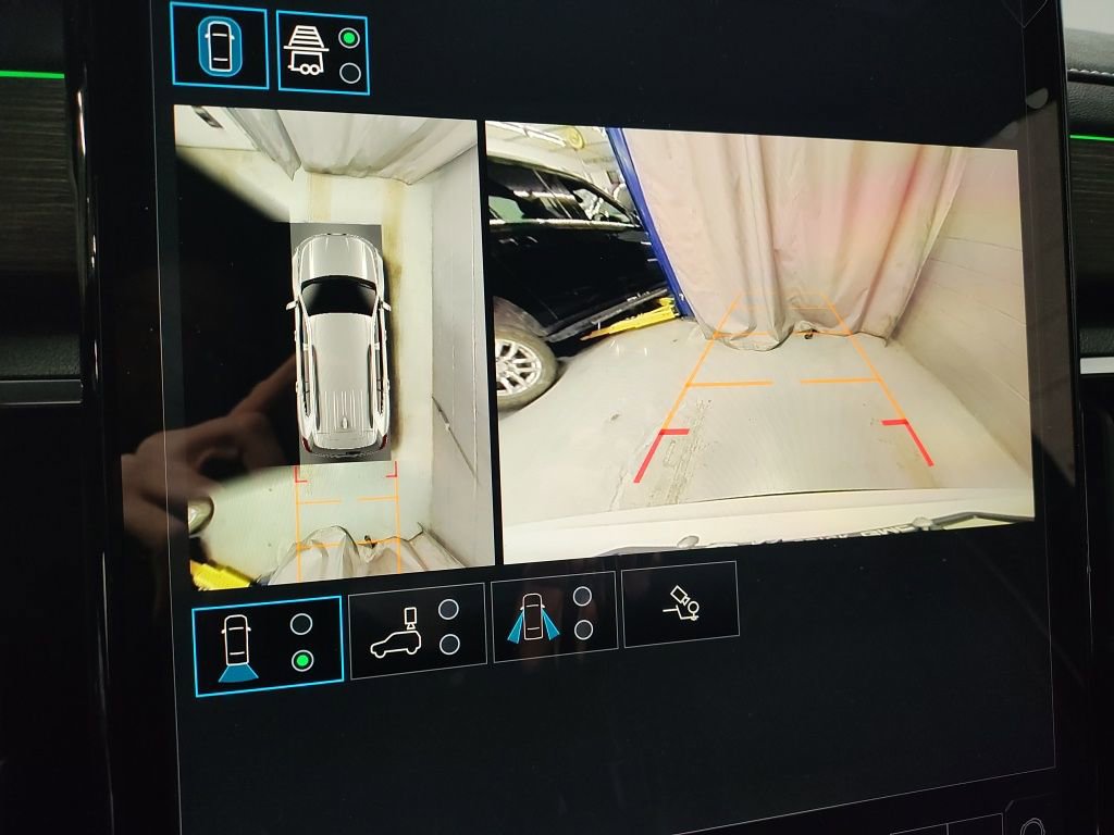 New 2026 GMC Acadia Denali w/ Super Cruise Package image 32