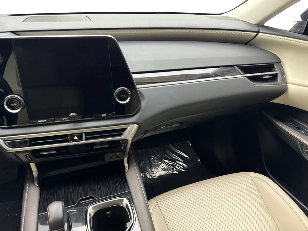 Used 2024 Lexus RX 350 FWD w/ Technology Package image 53