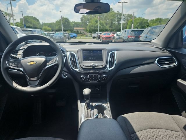Used 2024 Chevrolet Equinox LT FWD image 12