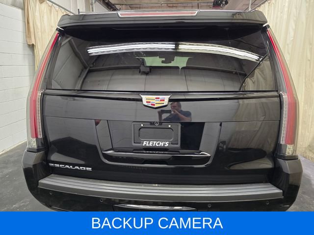 Used 2020 Cadillac Escalade Premium Luxury AWD/4WD image 8