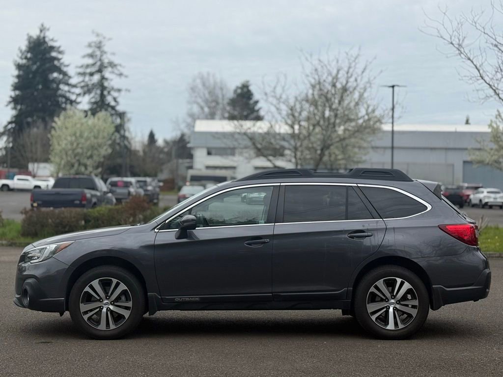 Used 2018 Subaru Outback 2.5i Limited image 2