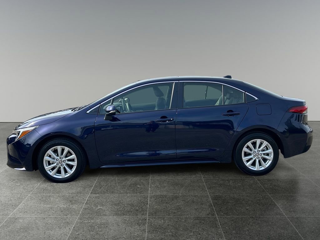 Used 2026 Toyota Corolla XLE FWD image 5