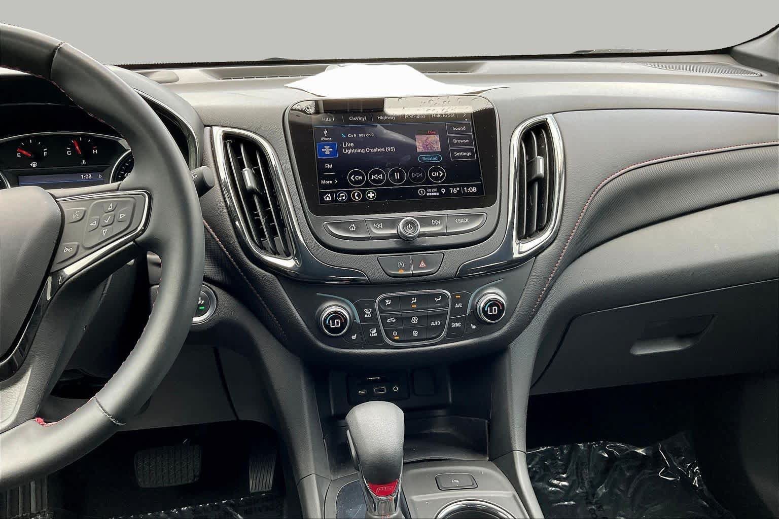 Used 2024 Chevrolet Equinox RS FWD image 13