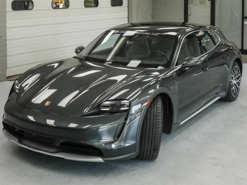 Used 2022 Porsche Taycan 4S AWD/4WD image 9
