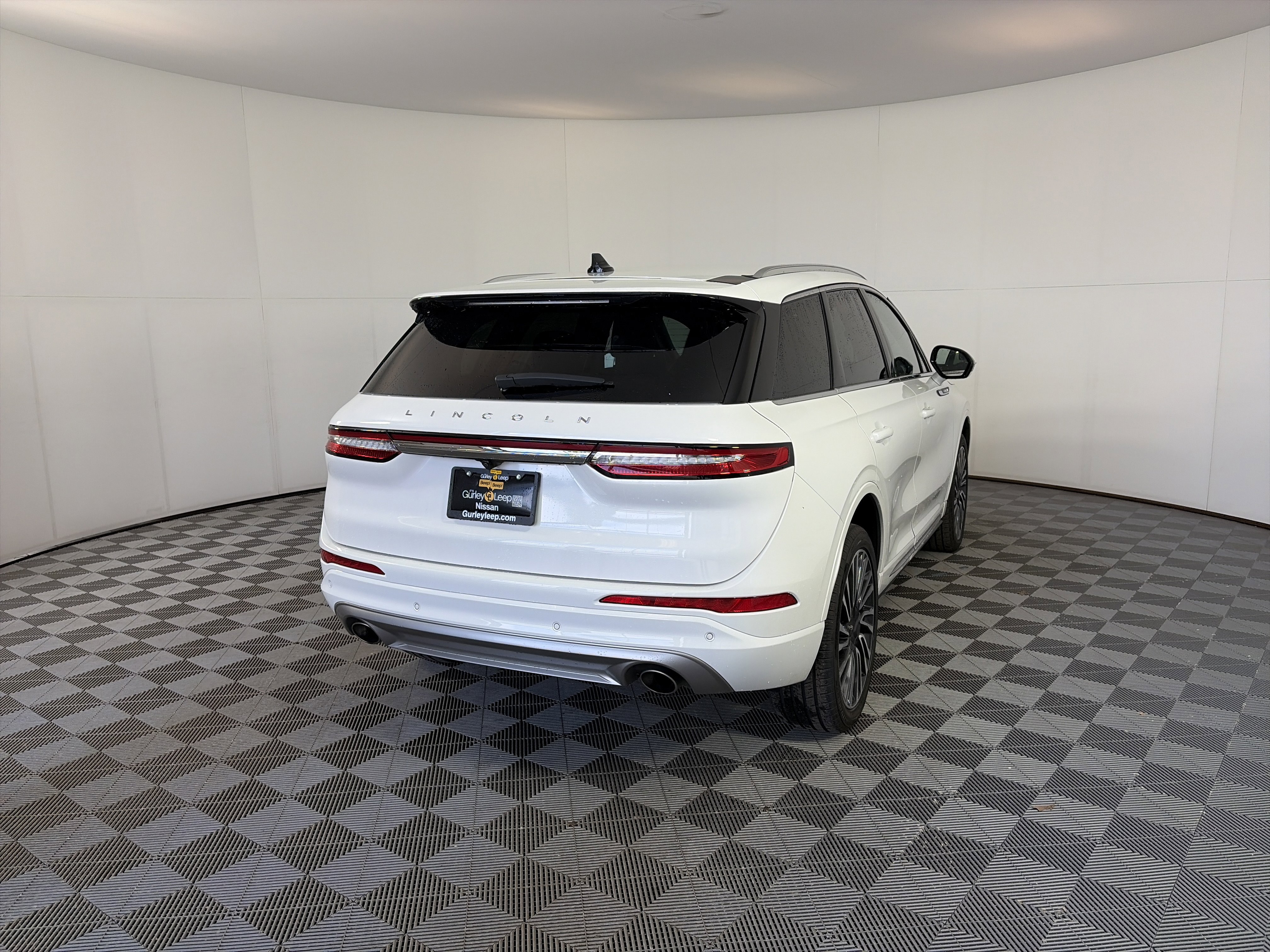 Used 2022 Lincoln Corsair Reserve w/ Sport Package image 10