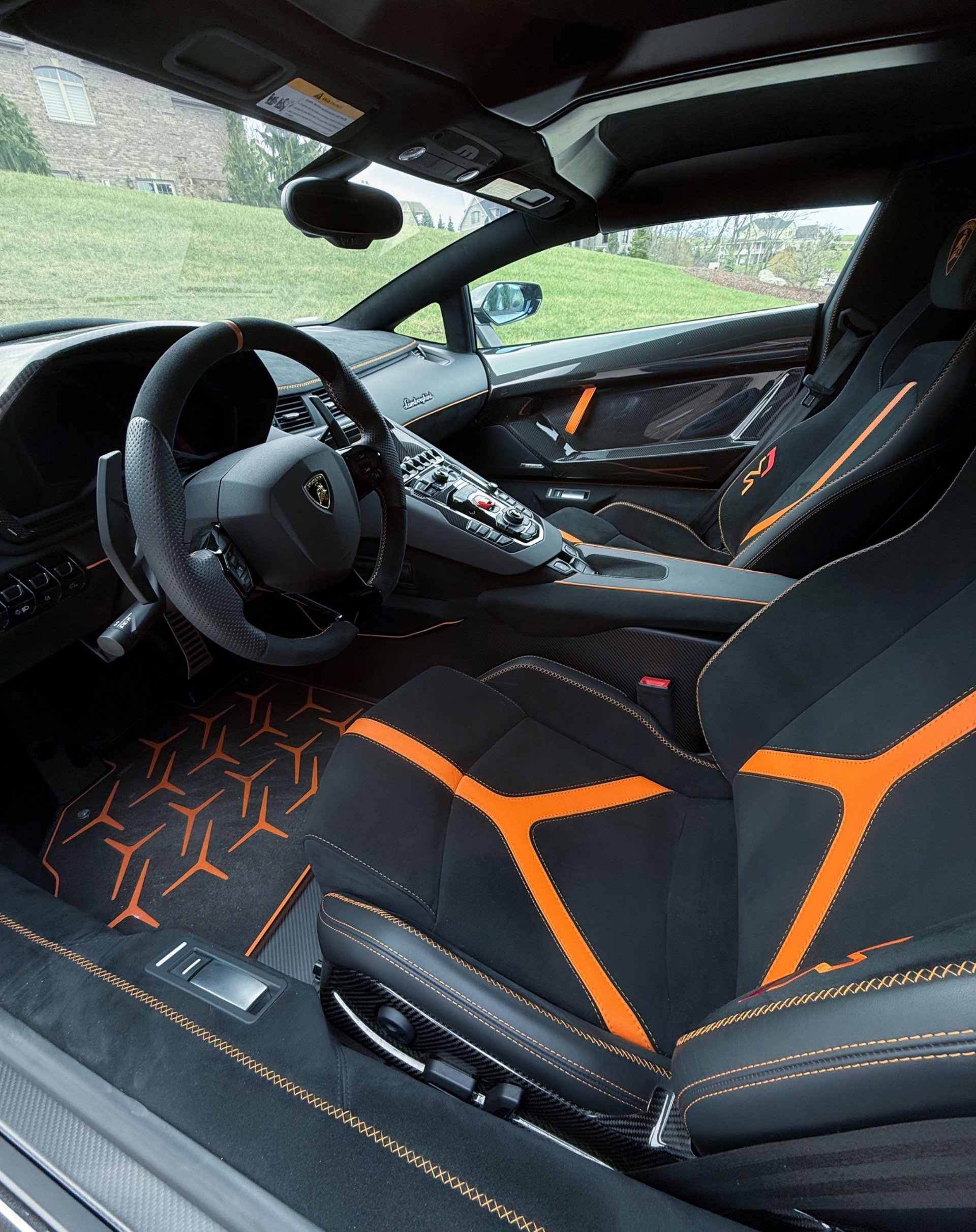 Used 2021 Lamborghini Aventador SVJ image 24