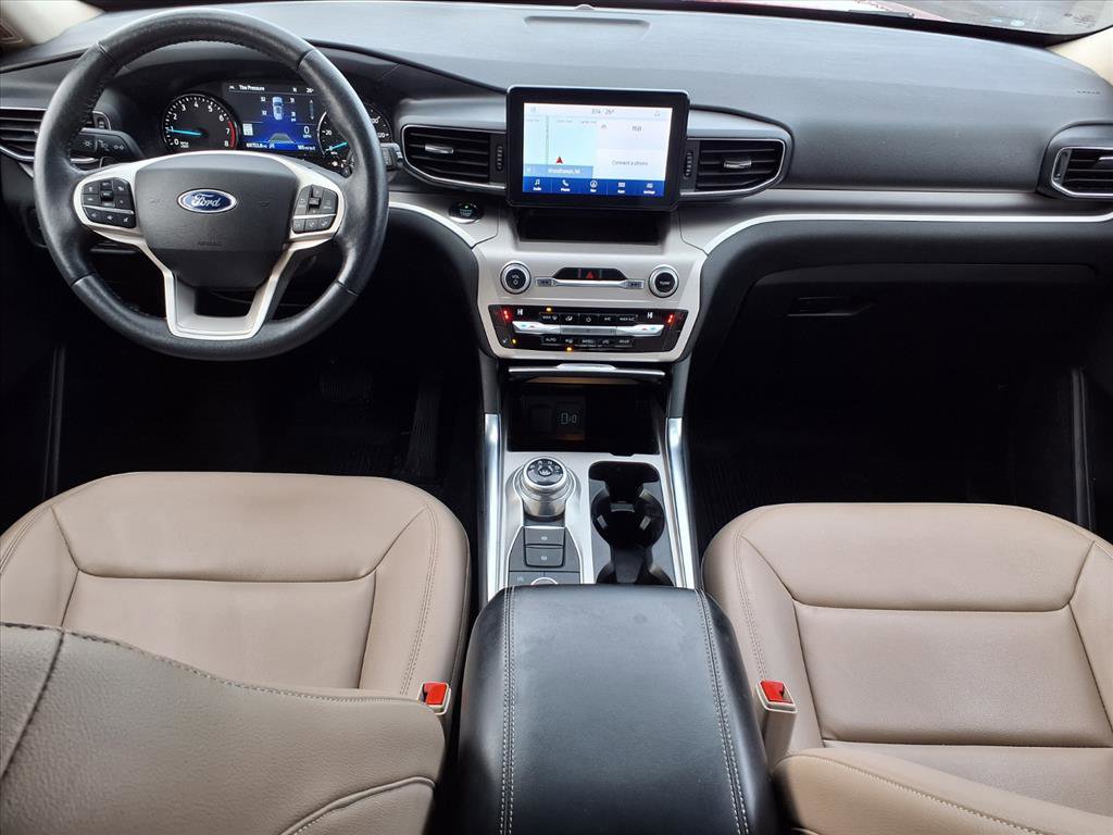 Used 2021 Ford Explorer XLT w/ Equipment Group 202A image 11