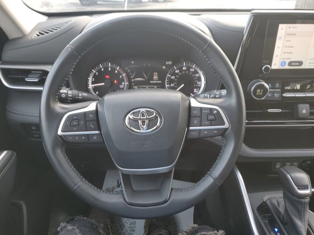 Used 2023 Toyota Highlander LE image 13