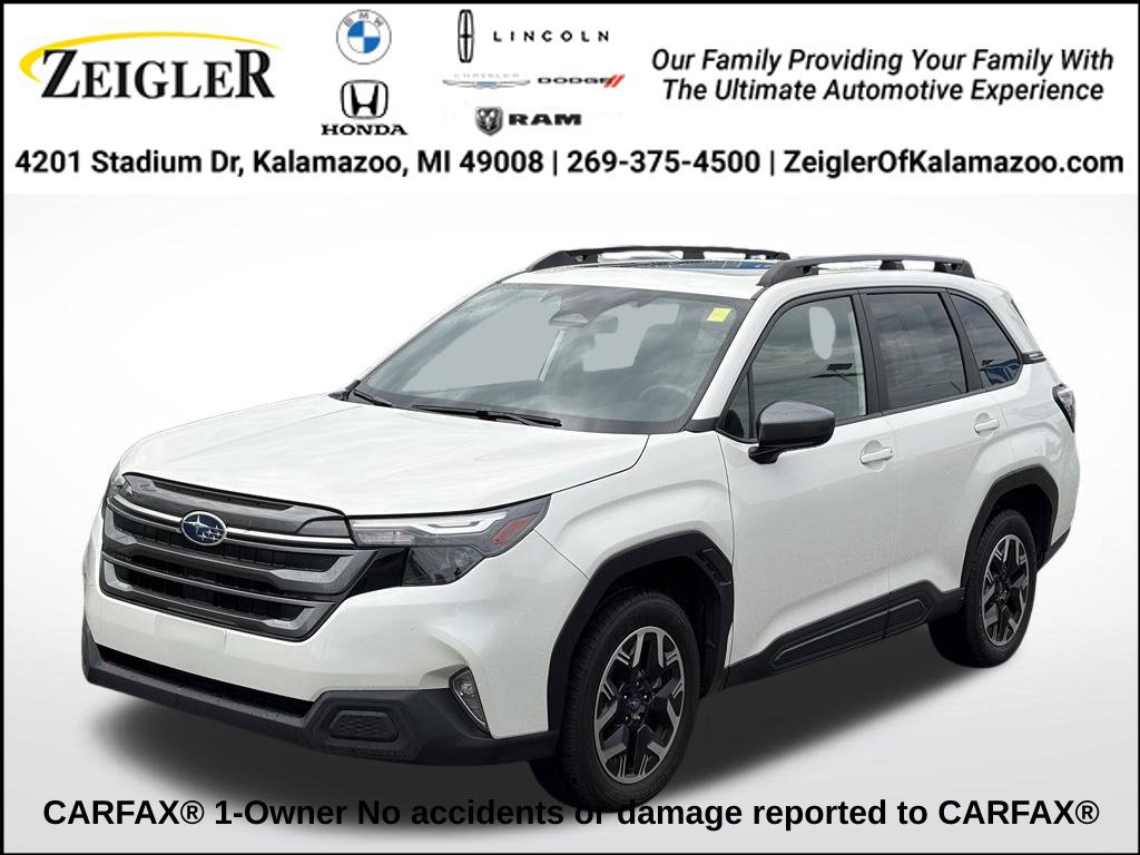 Used 2025 Subaru Forester Premium AWD/4WD image 1