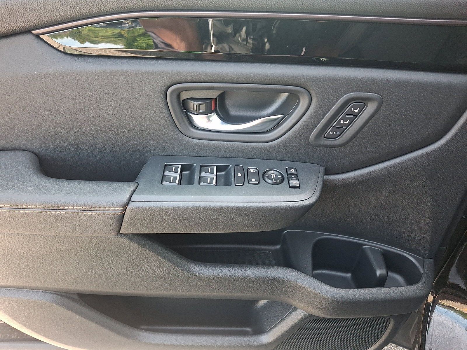 Used 2024 Honda Pilot TrailSport image 12