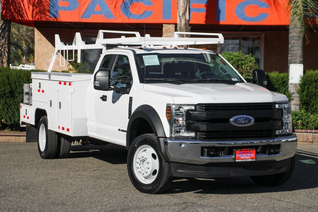 Used 2019 Ford F450 XL w/ XL Value Package AWD/4WD image 2