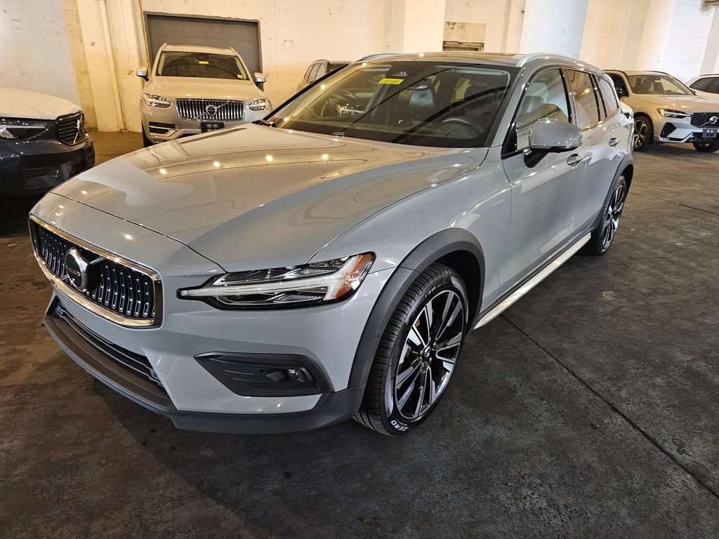 Certified 2025 Volvo V60 B5 Cross Country Ultra