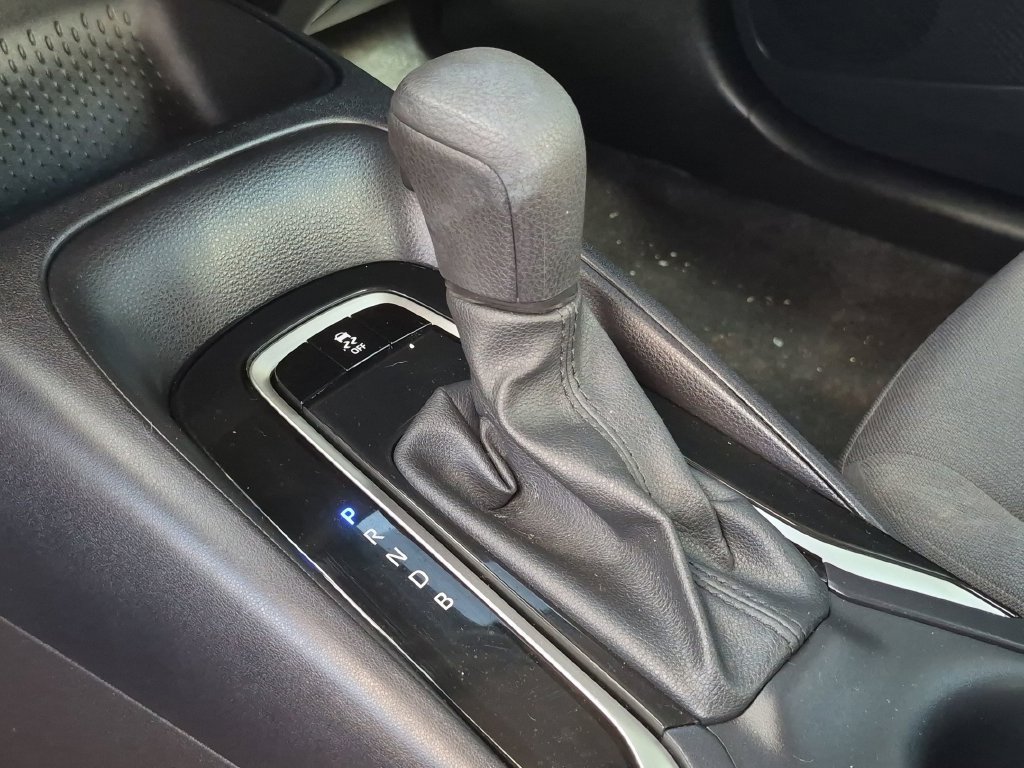 Used 2025 Toyota Corolla LE FWD image 22