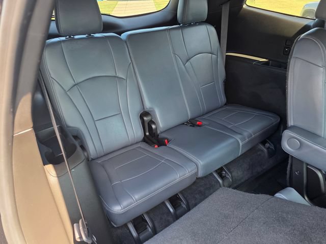Used 2022 Buick Enclave Essence w/ LPO, Floor Liner Package FWD image 40