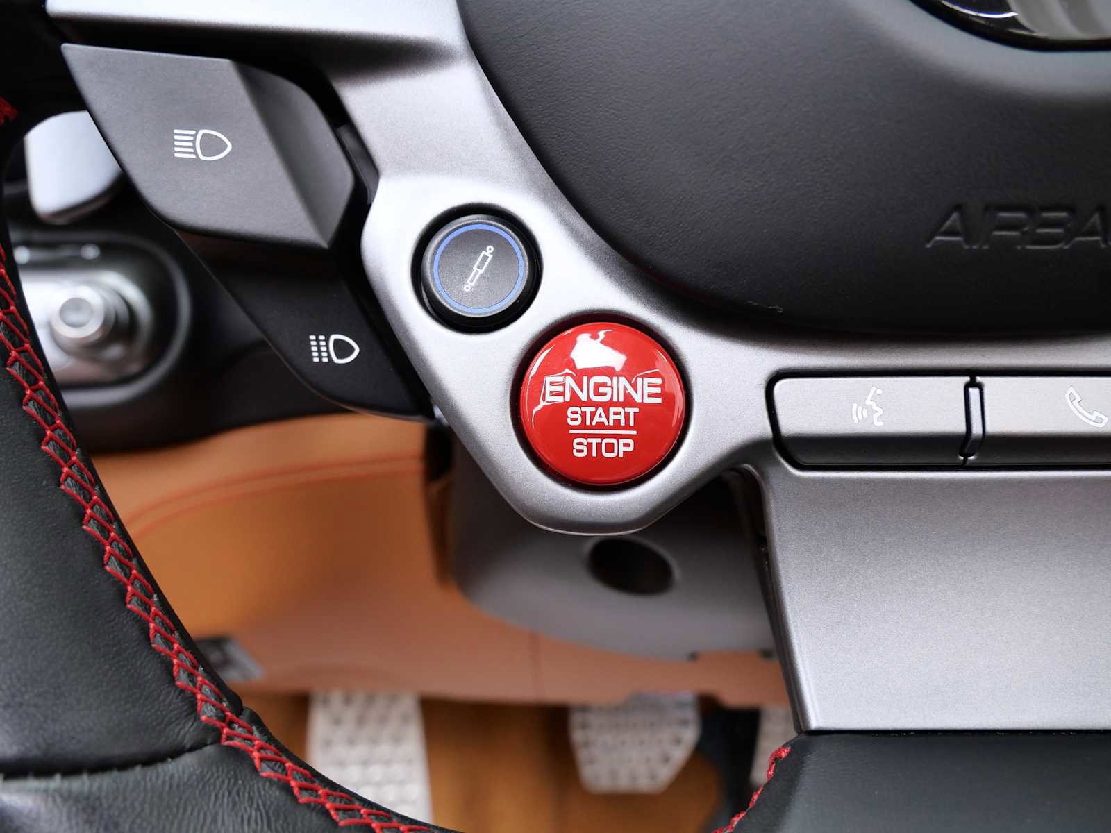 Certified 2022 Ferrari Portofino M image 29