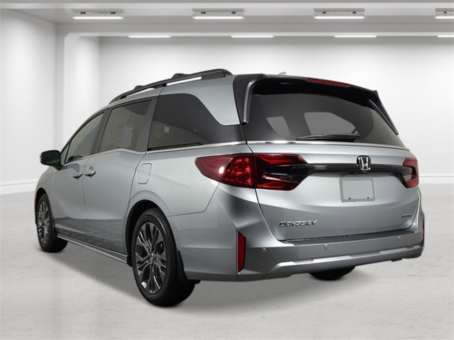 New 2026 Honda Odyssey Touring image 5