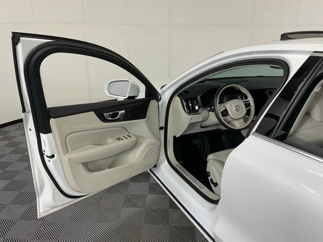 Used 2021 Volvo S60 T8 Inscription w/ Climate Package AWD/4WD image 28