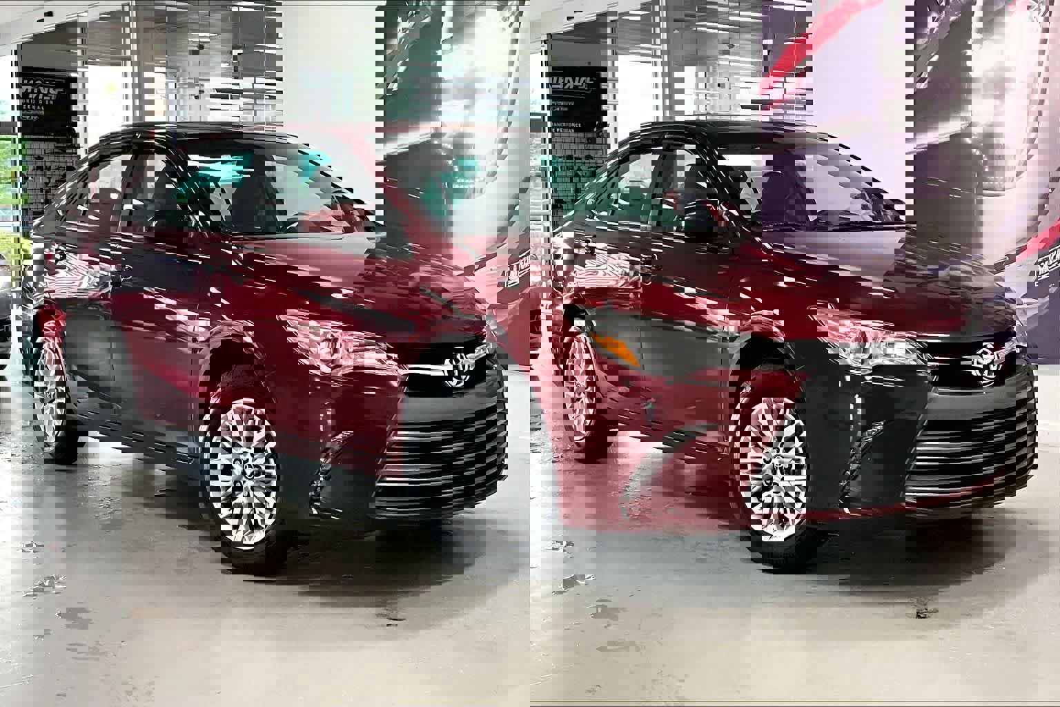 Used 2017 Toyota Camry LE FWD image 19