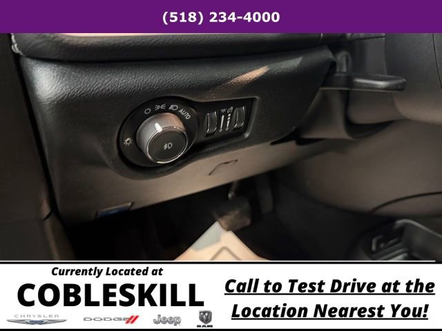 New 2026 Chrysler Pacifica Select w/ S Appearance Package image 17