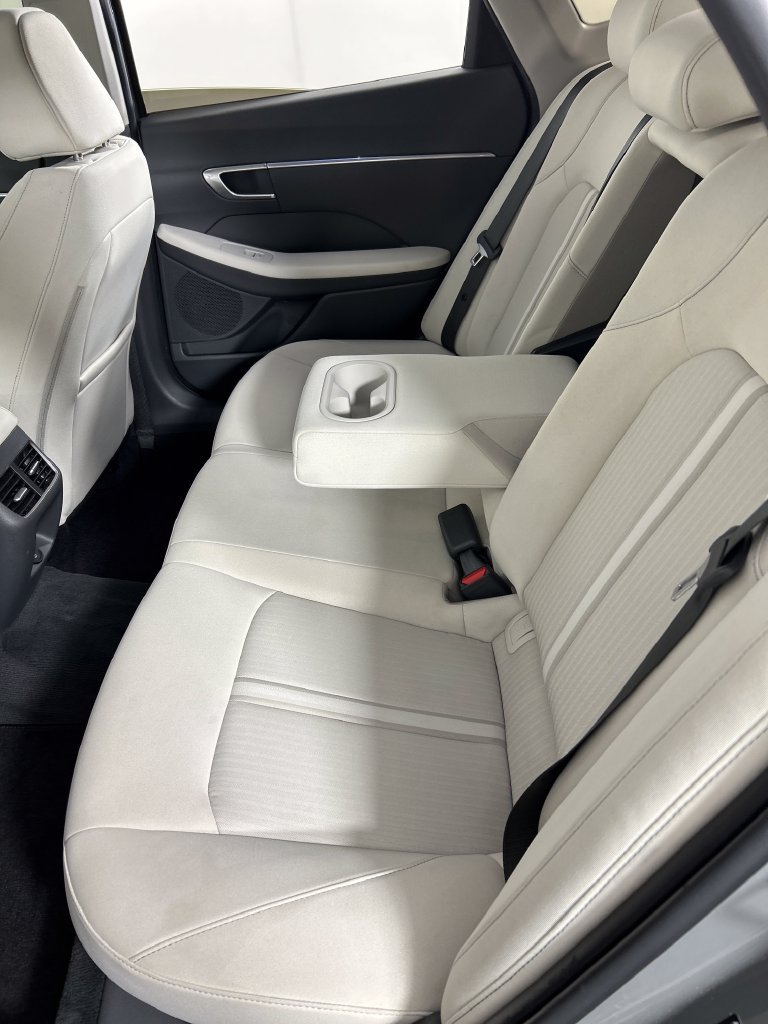 Used 2022 Hyundai Sonata SEL w/ Convenience Package FWD image 17