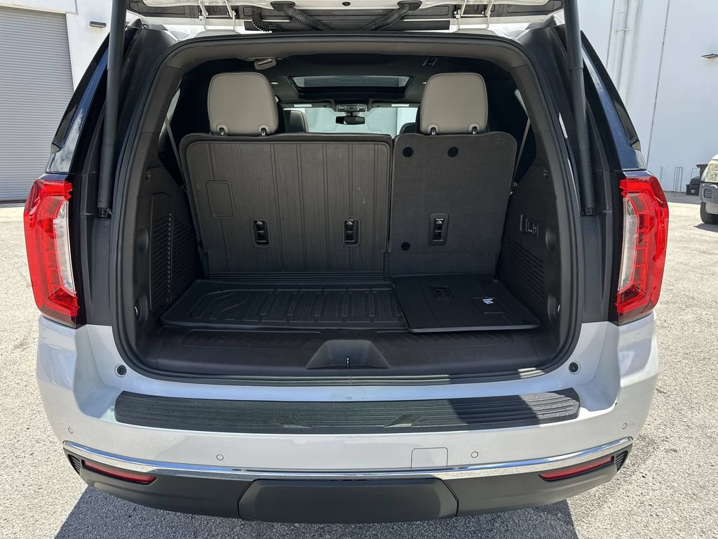 Certified 2022 GMC Yukon SLT w/ SLT Premium Package AWD/4WD image 26