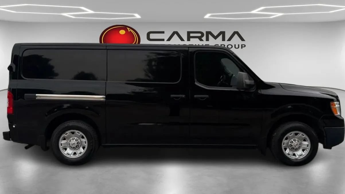 Used 2017 Nissan NV 2500 SV w/ Back Door Glass Package RWD image 6