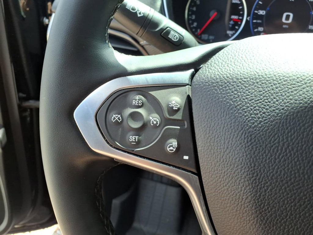 Used 2023 Chevrolet Traverse Premier image 28