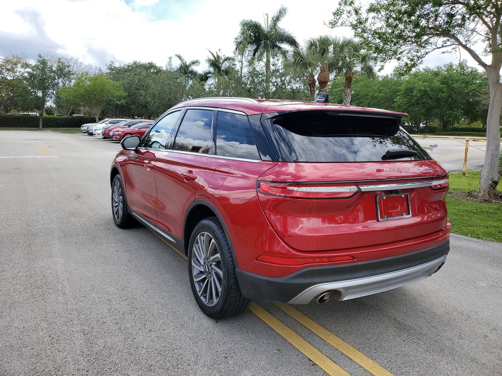 Used 2023 Lincoln Corsair Reserve image 3