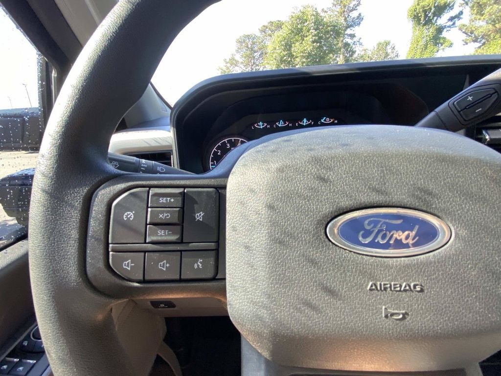 Certified 2023 Ford F250 XL w/ STX Appearance Package AWD/4WD image 32