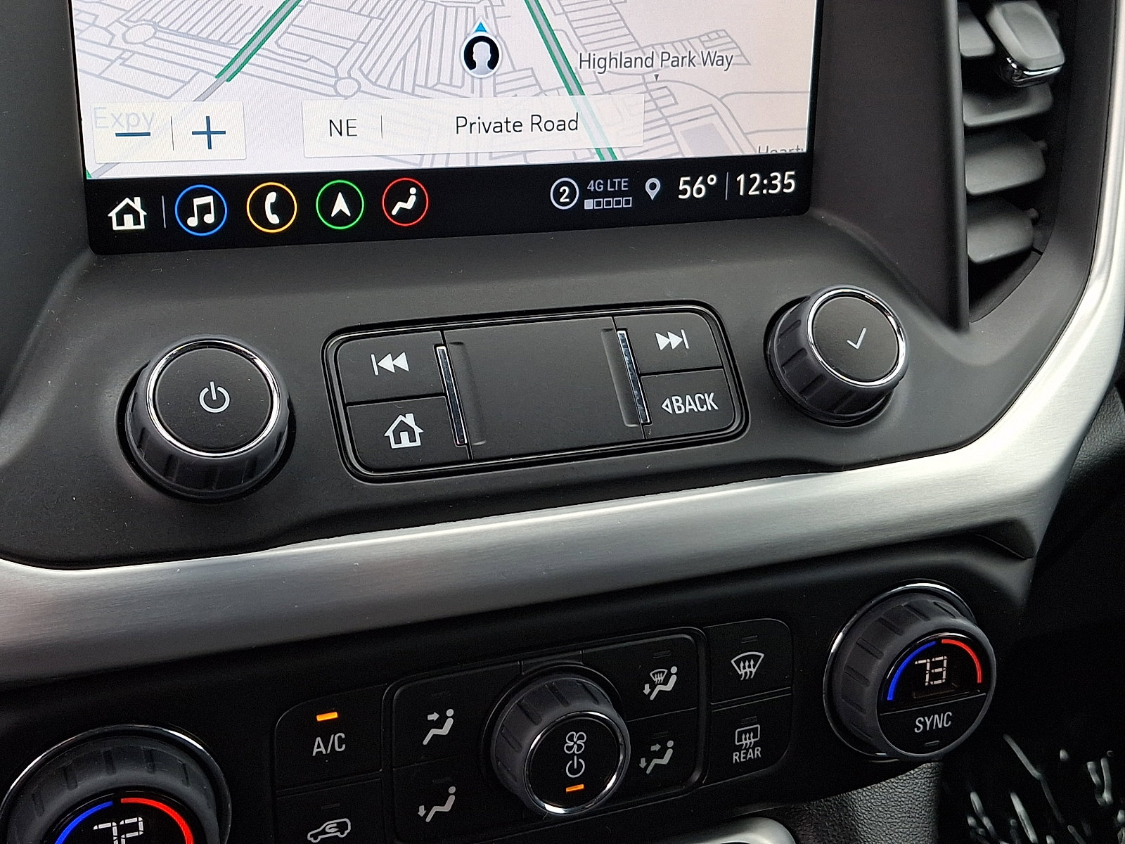 Certified 2023 GMC Acadia SLE w/ Driver Convenience Package FWD image 17