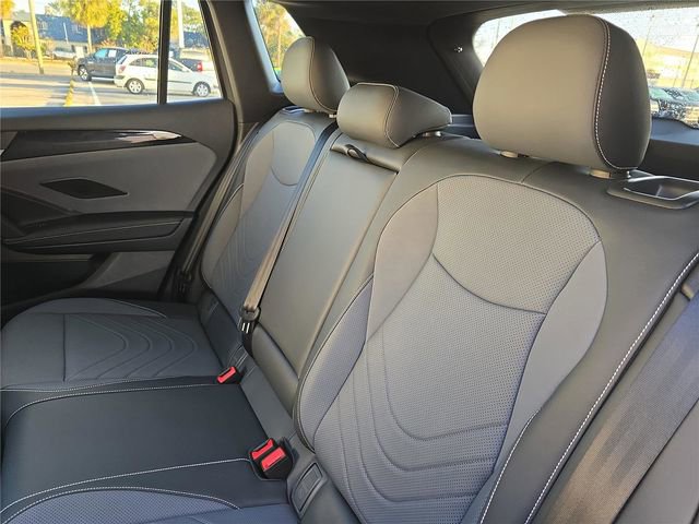 New 2026 Volkswagen Tiguan SE R-Line image 9