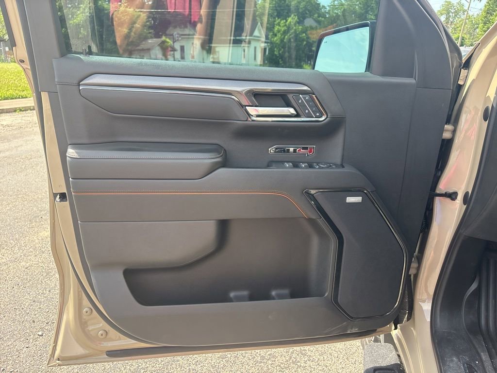 Used 2022 GMC Sierra 1500 AT4 w/ AT4 Premium Package AWD/4WD image 13