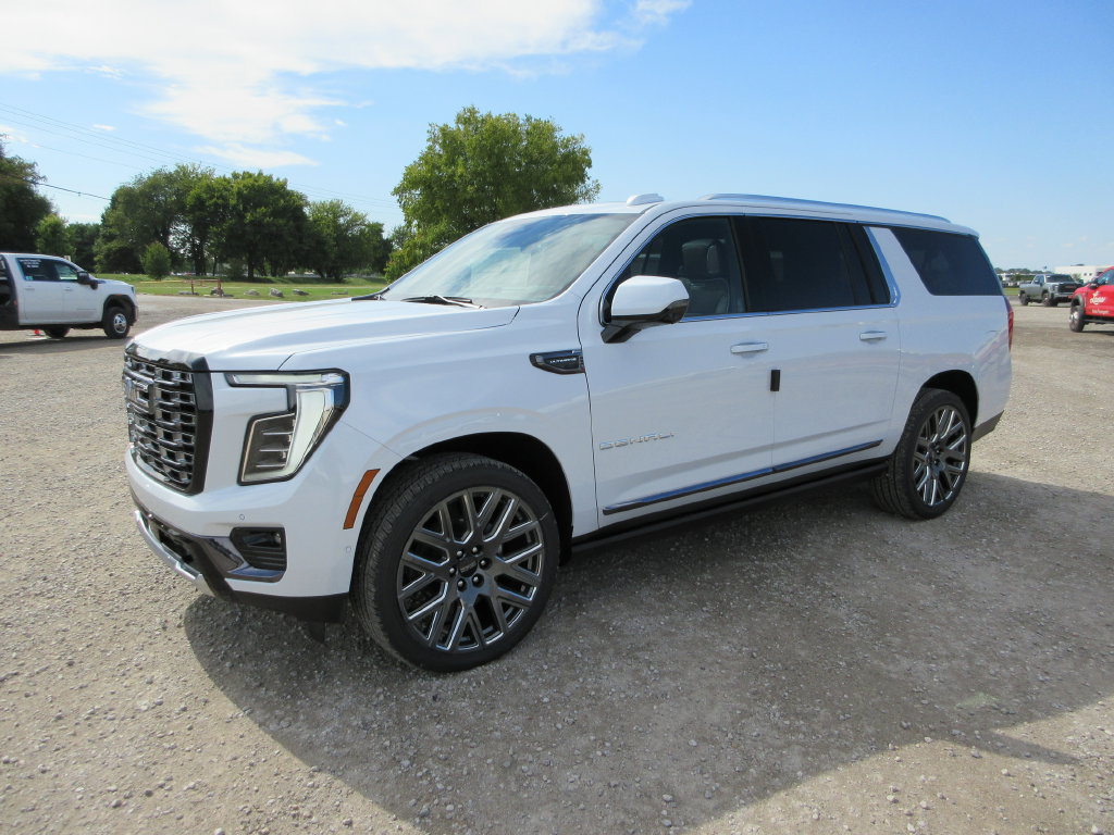 New 2027 GMC Yukon XL Denali Ultimate AWD/4WD image 7